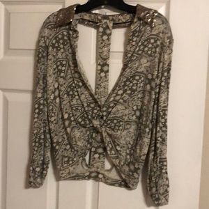 Casual/comfortable top